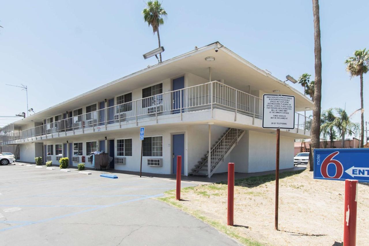 Motel 6 Бейкерсфилд Экстерьер фото